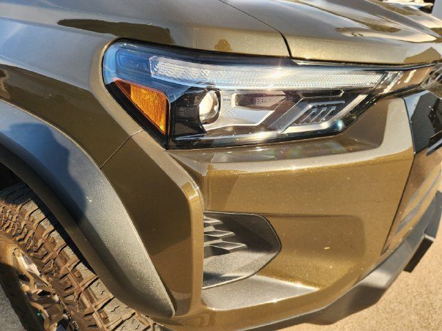 Used 2024 Chevrolet Colorado ZR2 w/ LPO, Sports Bar Package AWD/4WD image 6