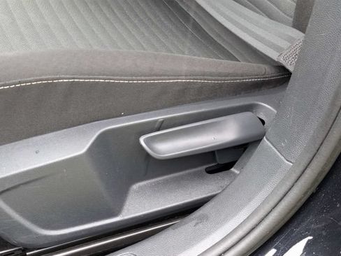 Used 2025 Volkswagen Jetta S FWD image 19