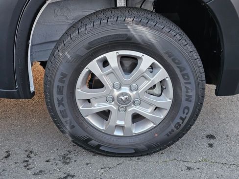 New 2026 RAM ProMaster 2500 w/ Quick Order Package 22G SLT image 10