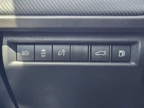 Used 2025 Toyota Camry SE FWD image 22