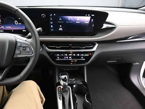 Used 2025 Buick Envista Avenir image 13