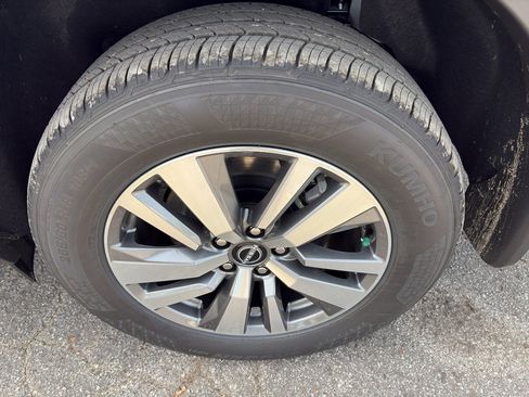 New 2026 Nissan Pathfinder SL image 25