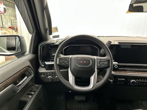 Used 2023 GMC Sierra 1500 Elevation AWD/4WD image 14
