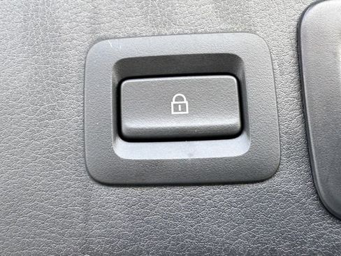 Used 2021 MAZDA CX-30 FWD 2.5 S w/ Select Package image 35