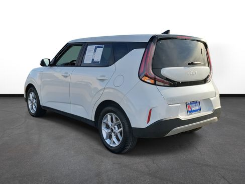 Used 2024 Kia Soul LX w/ Option Group 015 image 3