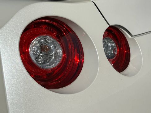 Used 2015 Nissan GT-R Black Edition AWD/4WD image 26