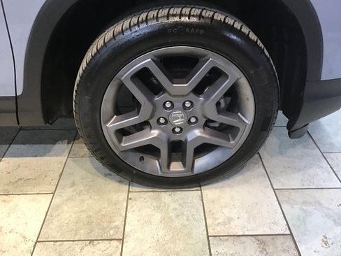 Used 2022 Honda Passport EX-L image 9