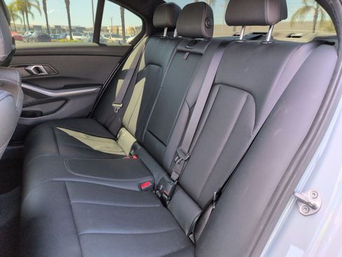 Certified 2025 BMW 330i Sedan w/ M Sport Package RWD image 30