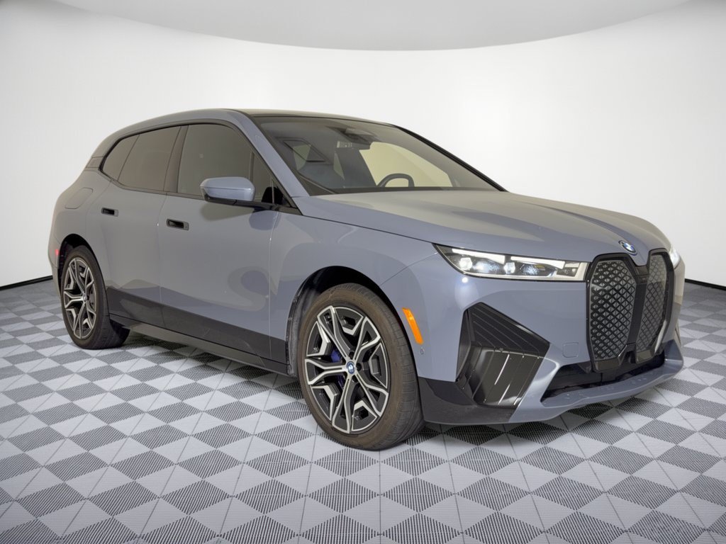 Certified 2024 BMW iX xDrive50 w/ Premium Package AWD/4WD image 7