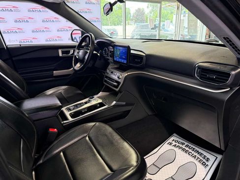 Used 2023 Ford Explorer XLT w/ Equipment Group 202A AWD/4WD image 57