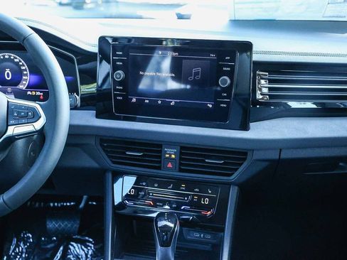 New 2026 Volkswagen Jetta SE image 19