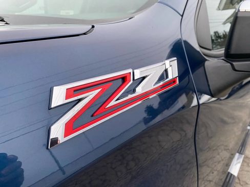 Used 2019 Chevrolet Silverado 1500 LT w/ All-Star Edition image 31