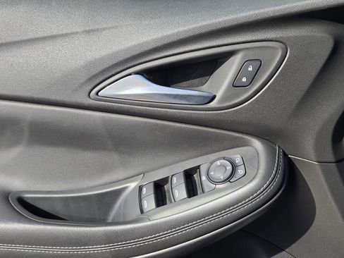 Used 2022 Buick Encore GX Select w/ Advanced Technology Package image 34