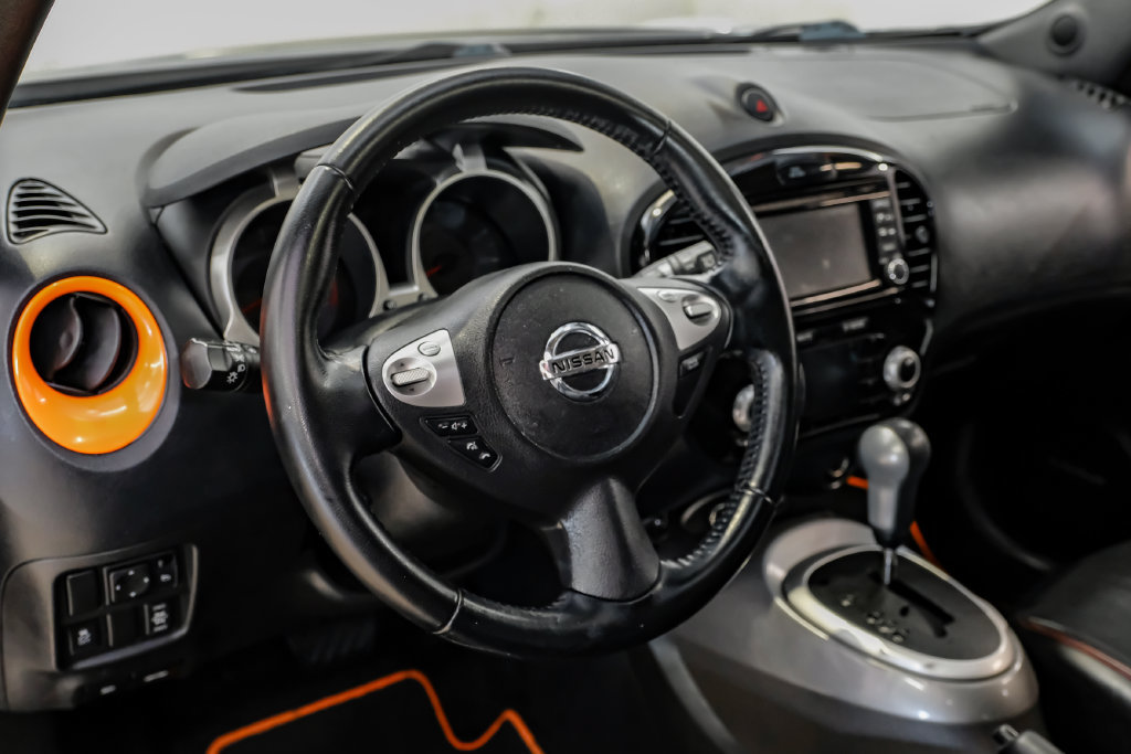 Used 2015 Nissan Juke SL AWD/4WD image 16
