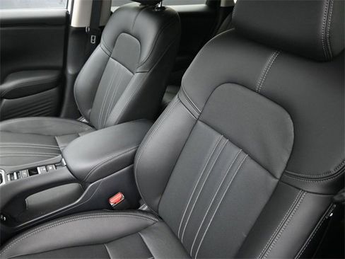 Used 2025 Honda HR-V EX-L image 18