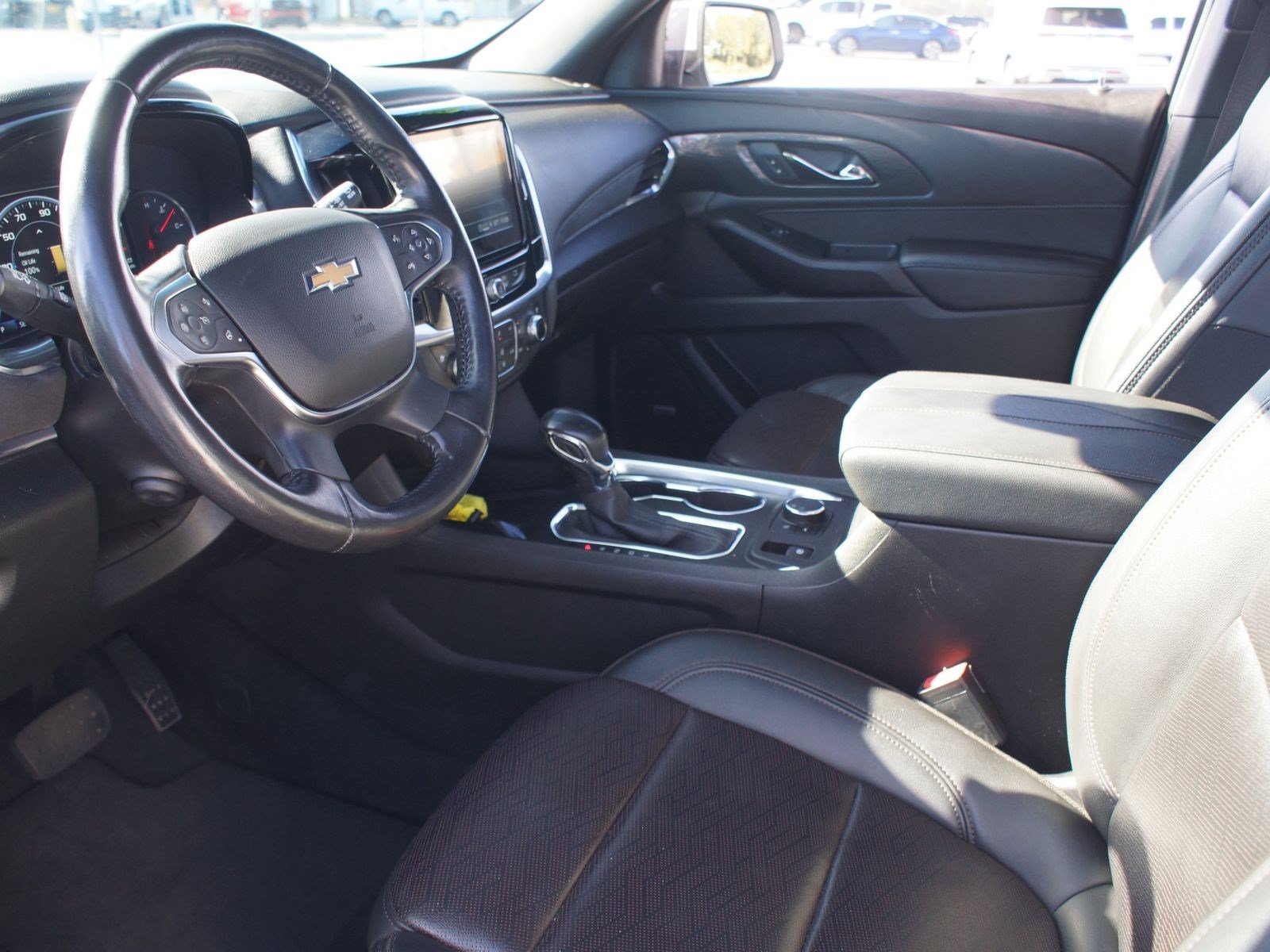 Used 2022 Chevrolet Traverse High Country FWD image 8