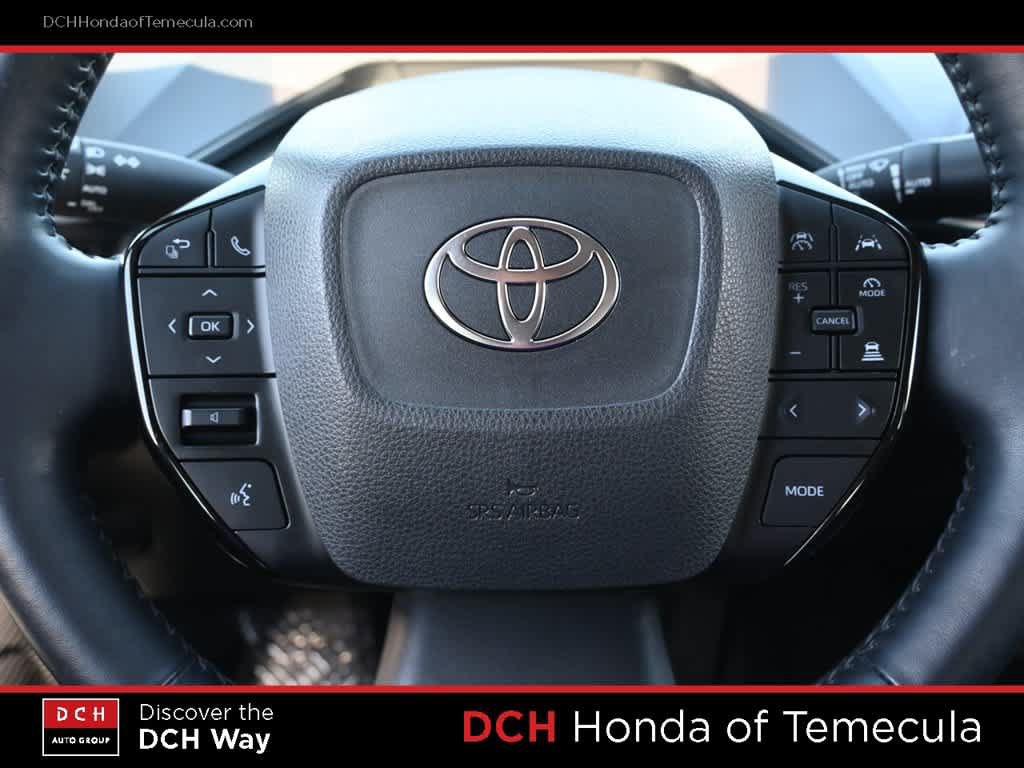 Used 2025 Toyota Prius XLE FWD image 9