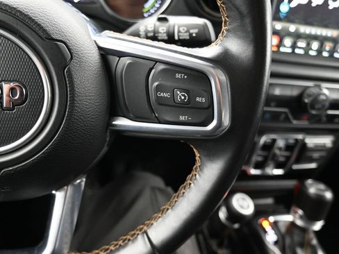 Used 2022 Jeep Wrangler Unlimited Sahara image 26