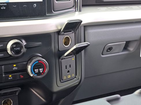 New 2026 Ford F250 XLT w/ XLT Premium Package image 27