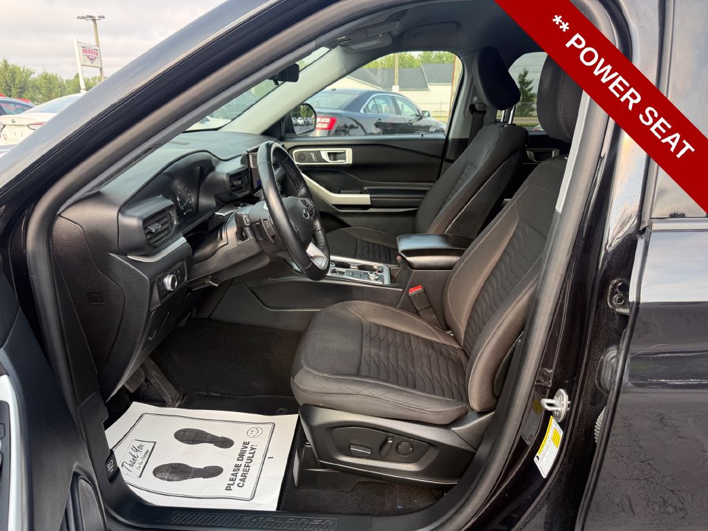 Used 2020 Ford Explorer XLT AWD/4WD image 12