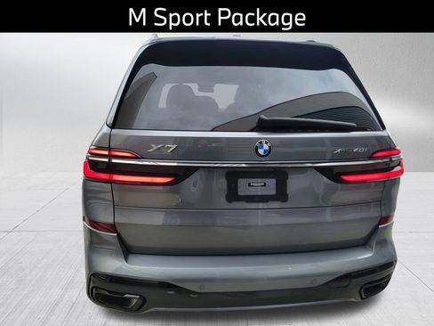 Certified 2023 BMW X7 xDrive40i w/ Executive Package image 8
