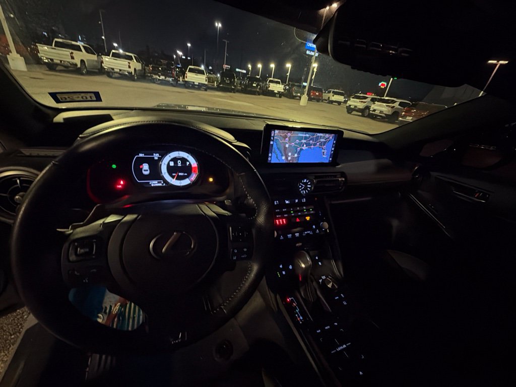 Used 2024 Lexus IS 500 RWD image 7