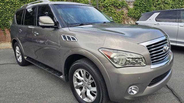 Used 2013 INFINITI QX56 4WD w/ Theater Pkg image 3