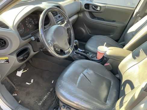Used 2004 Hyundai Santa Fe GLS image 16
