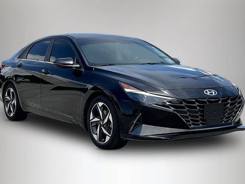 Used 2022 Hyundai Elantra SEL w/ Convenience + Premium Package FWD image 1