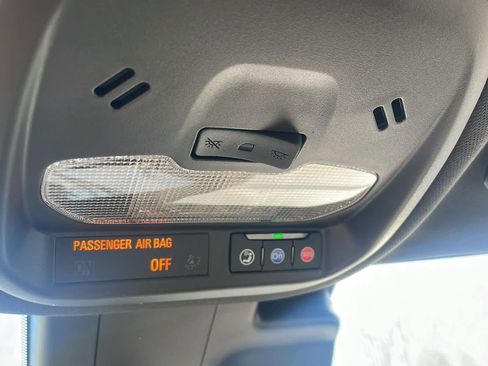 Used 2024 Chevrolet Trax RS w/ Driver Confidence Package FWD image 19