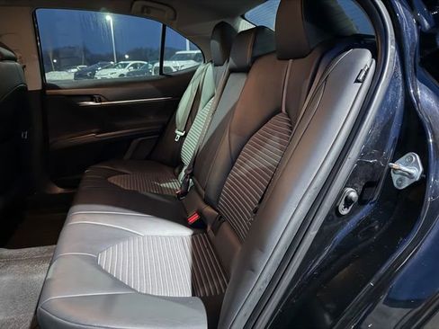 Used 2023 Toyota Camry SE image 15