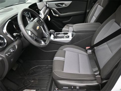 New 2025 Chevrolet Blazer LT w/ LPO, Floor Liner Package image 8