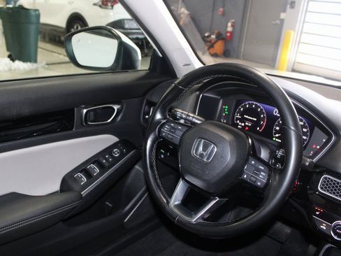 Used 2022 Honda Civic Touring image 23