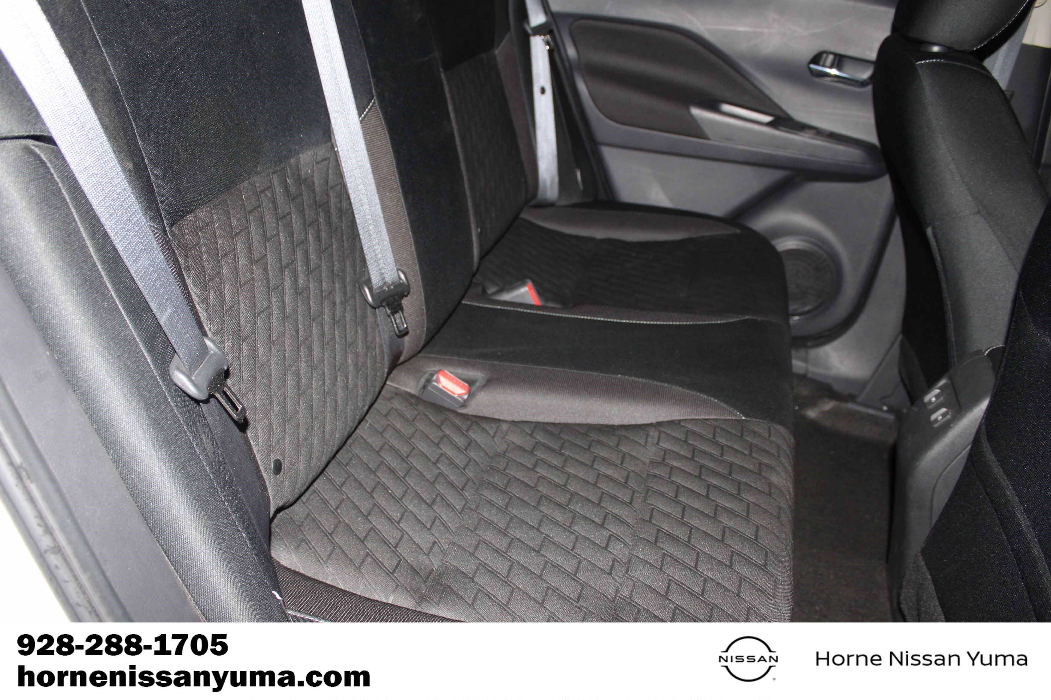 Used 2023 Nissan Kicks SV FWD image 4