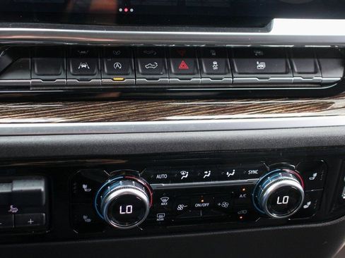 Used 2022 GMC Sierra 1500 Elevation image 28