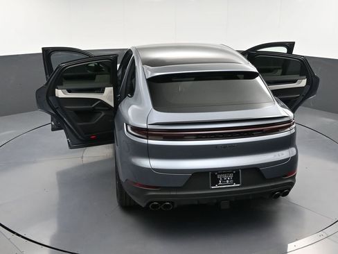 New 2026 Porsche Cayenne Coupe AWD/4WD image 34