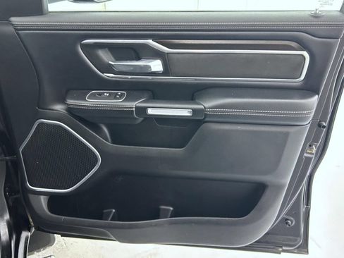 Used 2022 RAM 1500 Laramie AWD/4WD image 16