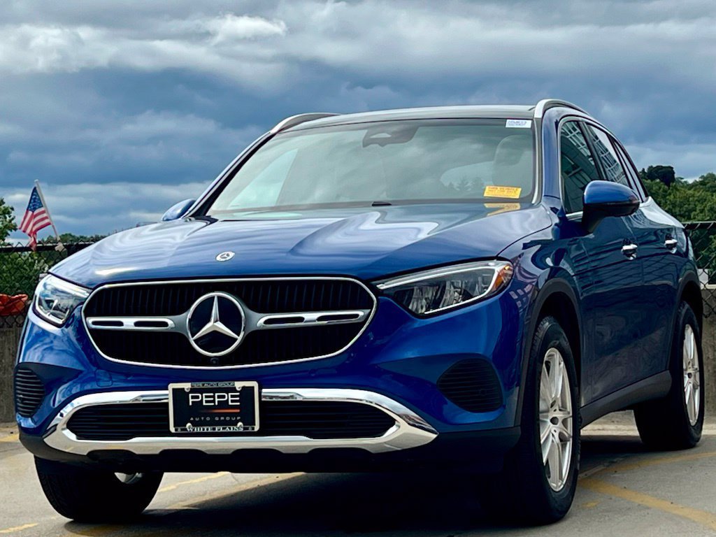 Used 2026 Mercedes-Benz GLC 300 4MATIC image 4