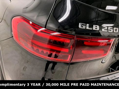 Used 2025 Mercedes-Benz GLB 250 image 27