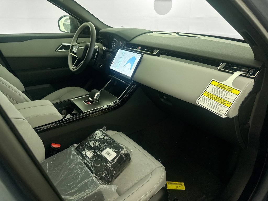 New 2026 Land Rover Range Rover Velar S AWD/4WD image 27