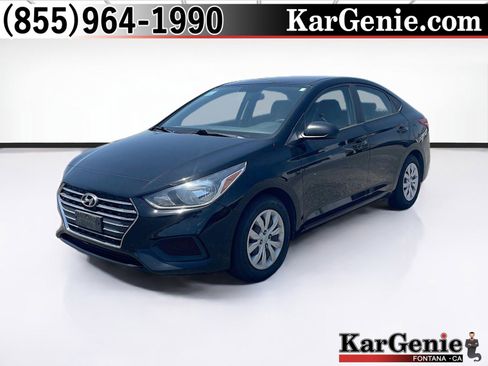 Used 2020 Hyundai Accent SE FWD image 1