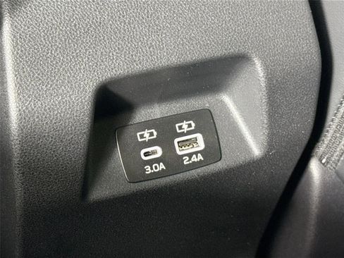Used 2024 Subaru Crosstrek 2.5i Limited w/ Popular Package #4A AWD/4WD image 36