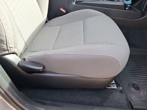 Used 2022 Toyota Tacoma SR image 35