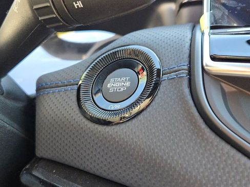 New 2026 Jeep Compass Limited w/ Limited Altitude Pack image 30