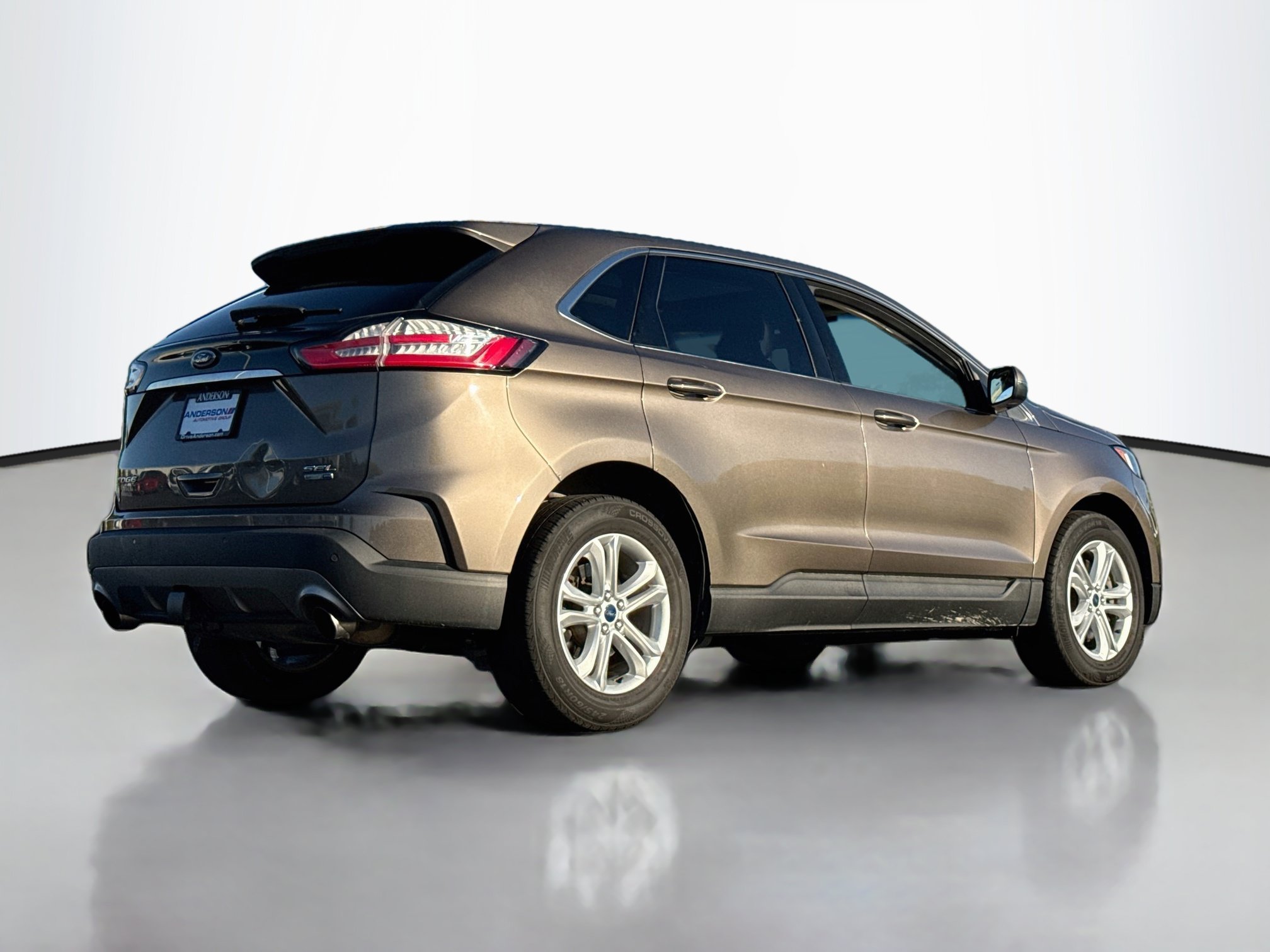 Used 2019 Ford Edge SEL w/ Equipment Group 201A AWD/4WD image 6