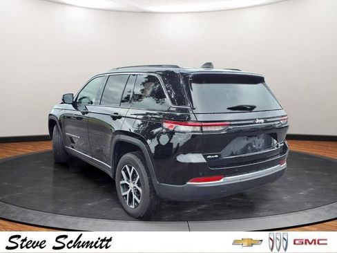 Used 2024 Jeep Grand Cherokee Limited AWD/4WD image 3