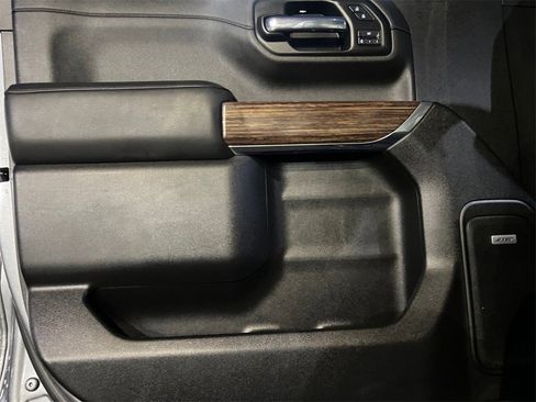 Used 2020 Chevrolet Silverado 1500 High Country image 22