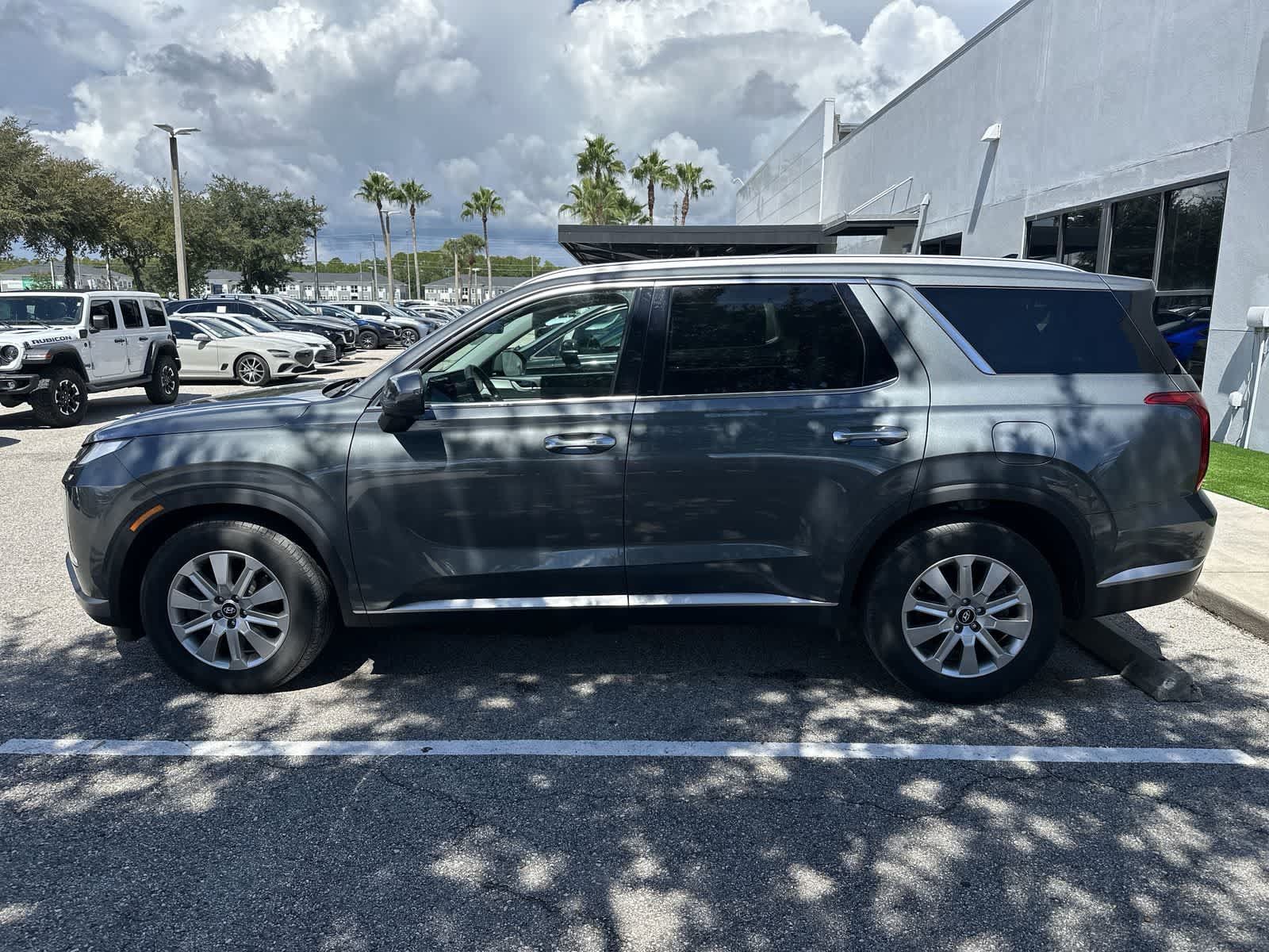 Used 2024 Hyundai Palisade SEL FWD image 5