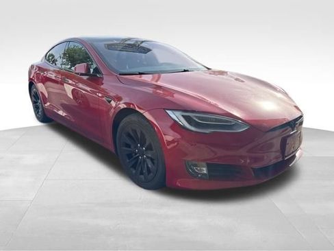 Used 2018 Tesla Model S 75D image 2