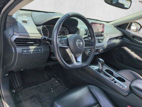 Used 2019 Nissan Altima 2.5 Platinum FWD image 10